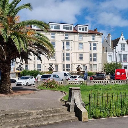 Southsea Escape - Coastal Holiday Apartment - 2 Double Bedrooms Portsmouth Exterior foto